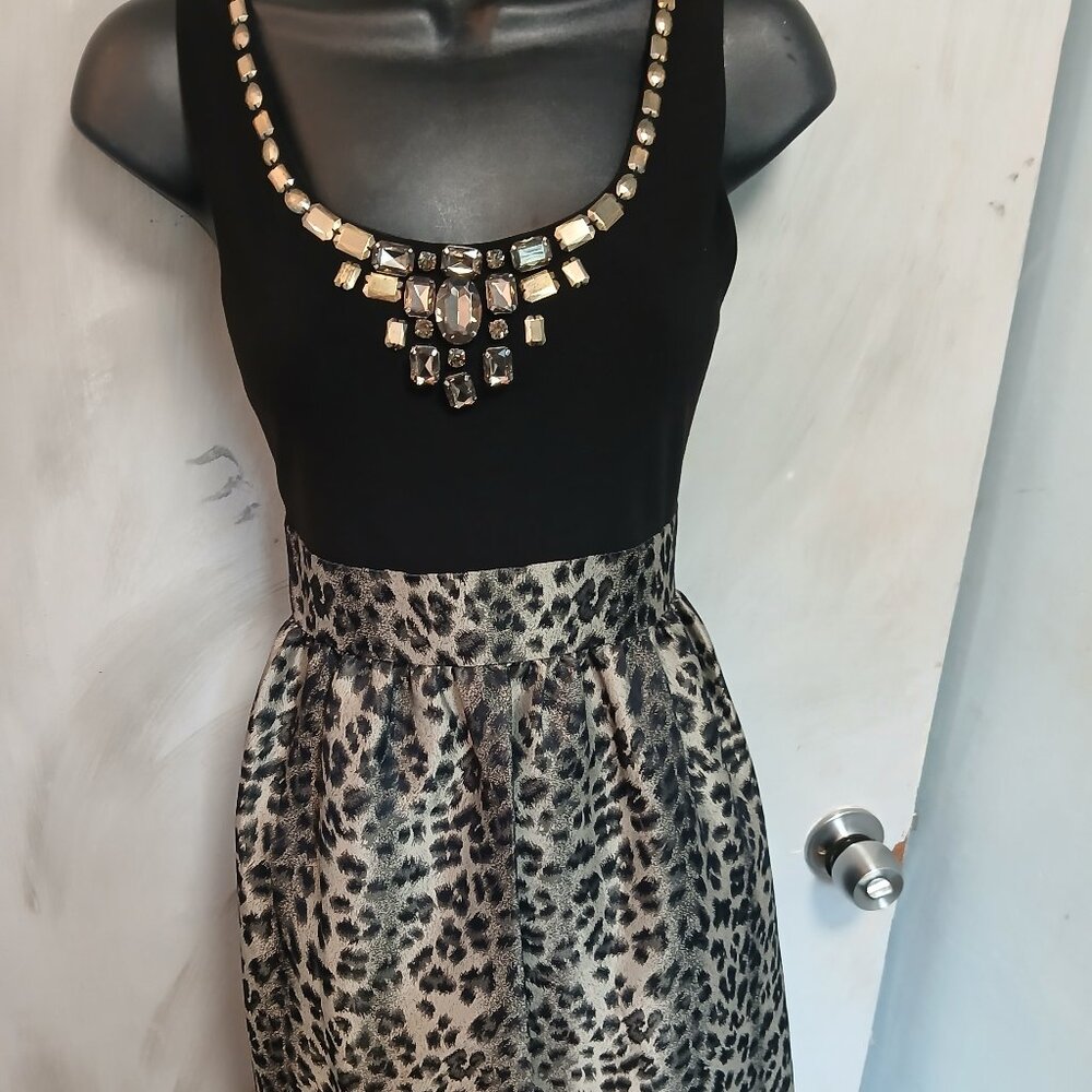 Jessica Howard Leopard Gem Dress